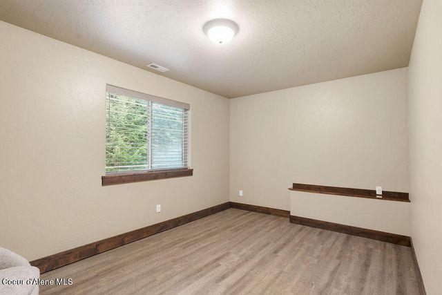 11614 N Waterford LOOP, Hauser, ID 83854