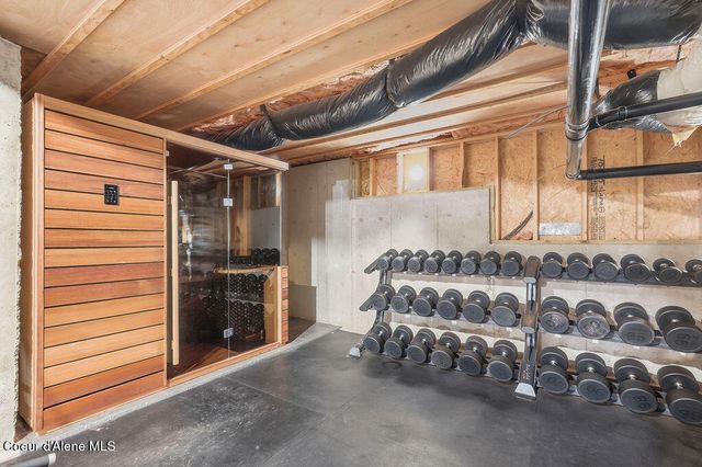 11614 N Waterford LOOP, Hauser, ID 83854