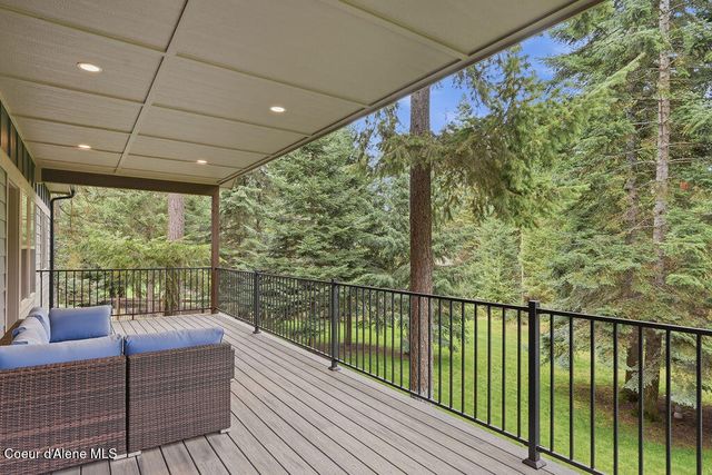 11614 N Waterford LOOP, Hauser, ID 83854