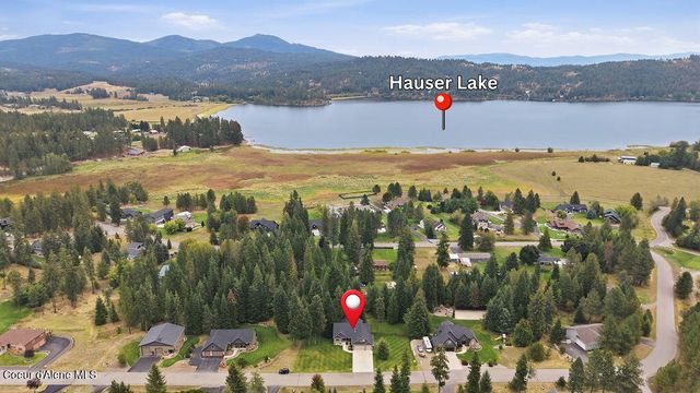 11614 N Waterford LOOP, Hauser, ID 83854