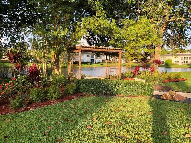 2613 Nassau Bend C2, Coconut Creek, FL 33066