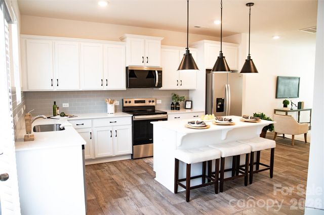 3106 Elemare Street, Charlotte, NC 28208