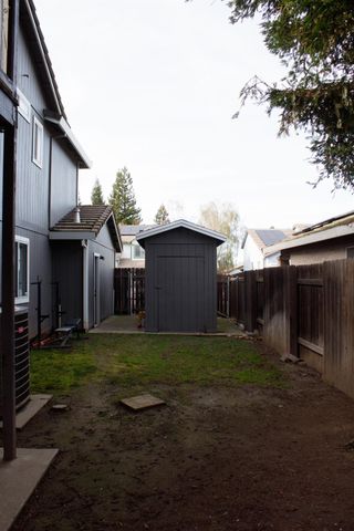 250 Lonely Oak St, Yuba City, CA 95991