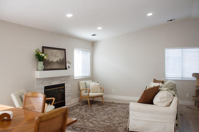 250 Lonely Oak St, Yuba City, CA 95991