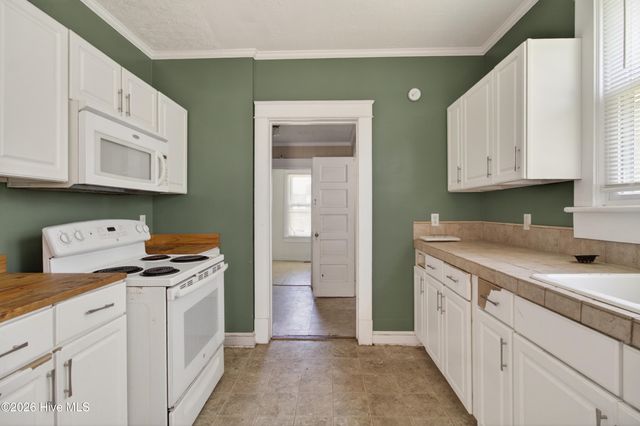 915 N Road Street, Elizabeth City, NC 27909