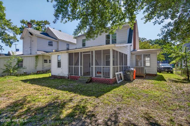 915 N Road Street, Elizabeth City, NC 27909