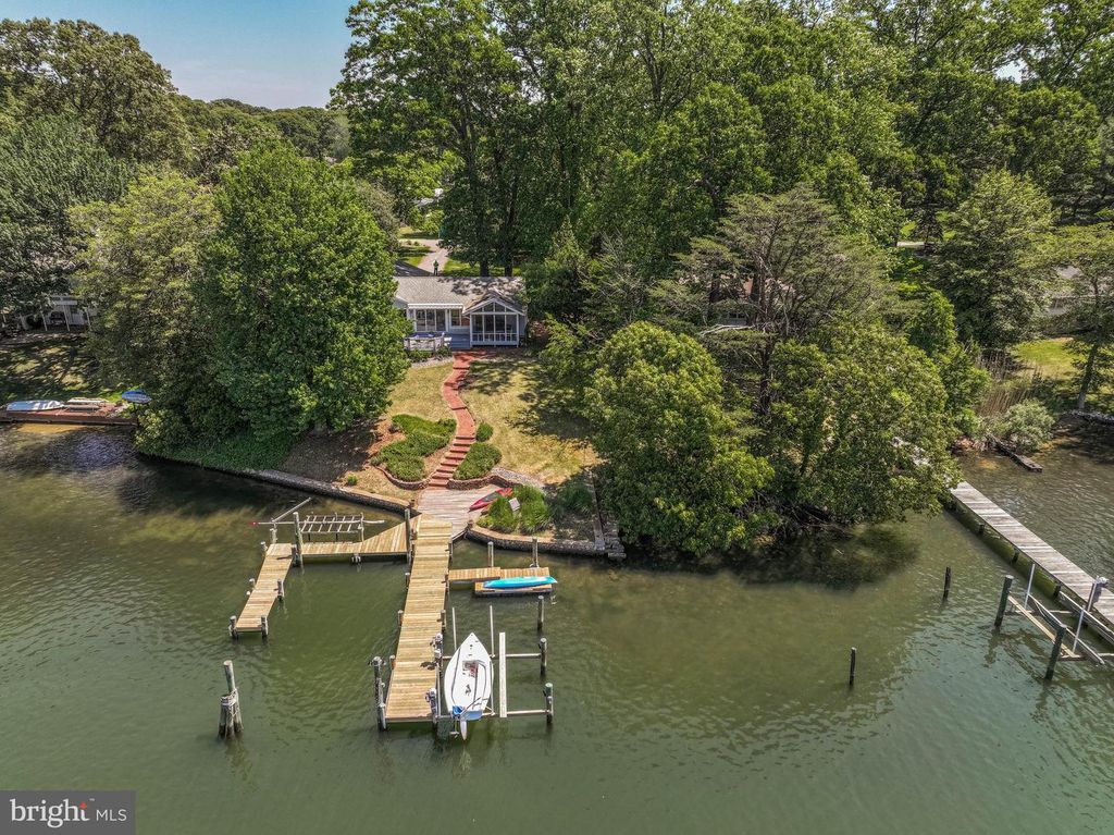 528 GRAYS CREEK RD, Pasadena, MD 21122