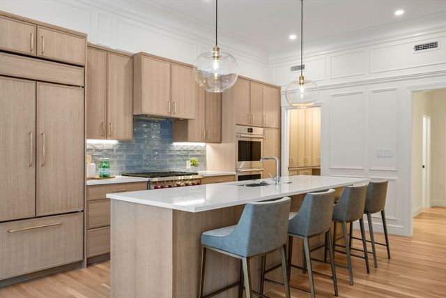 190 Marlborough A, Boston, MA 02116