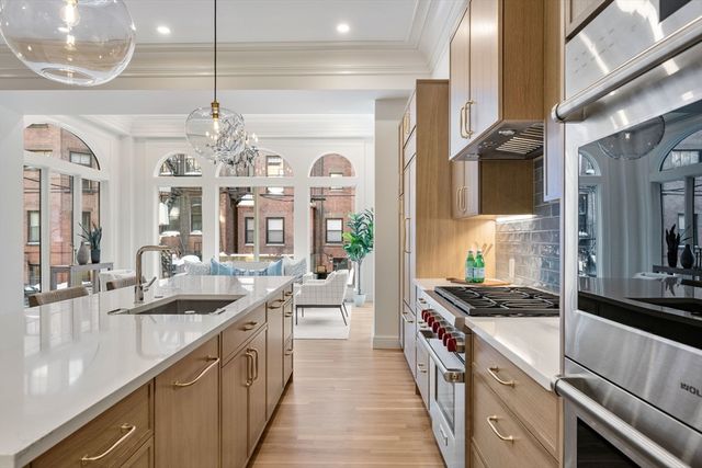 190 Marlborough A, Boston, MA 02116