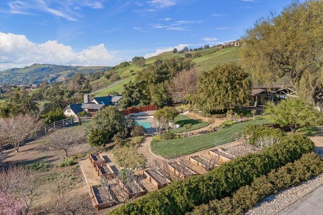 2285 McDonald Lane, Morgan Hill, CA 95037