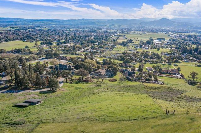 2285 McDonald Lane, Morgan Hill, CA 95037