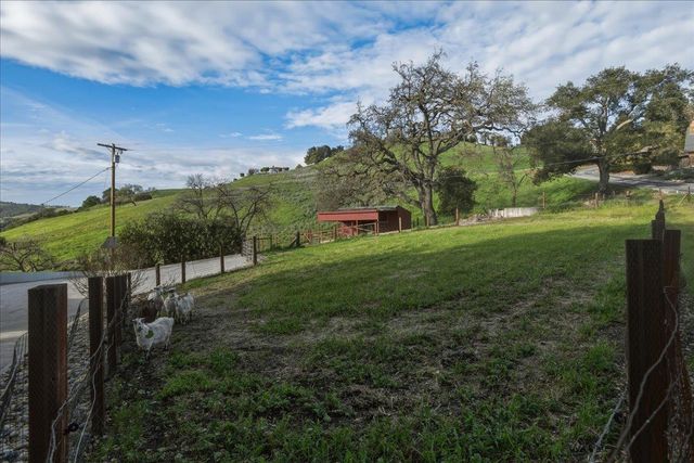 2285 McDonald Lane, Morgan Hill, CA 95037
