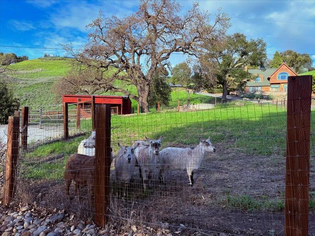 2285 McDonald Lane, Morgan Hill, CA 95037