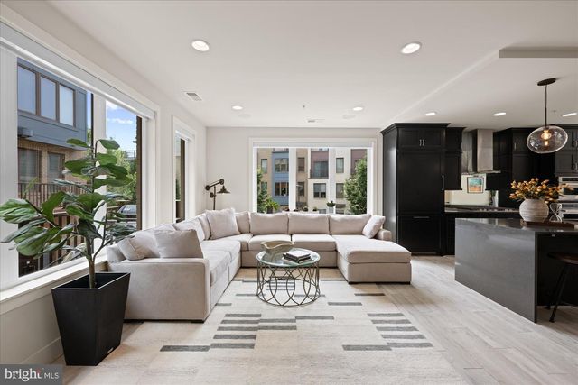 6727 EAMES WAY, Bethesda, MD 20817