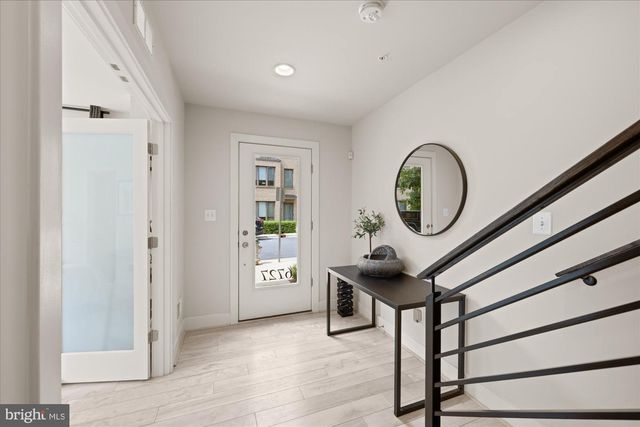 6727 EAMES WAY, Bethesda, MD 20817
