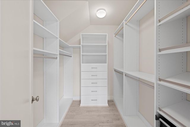 6727 EAMES WAY, Bethesda, MD 20817