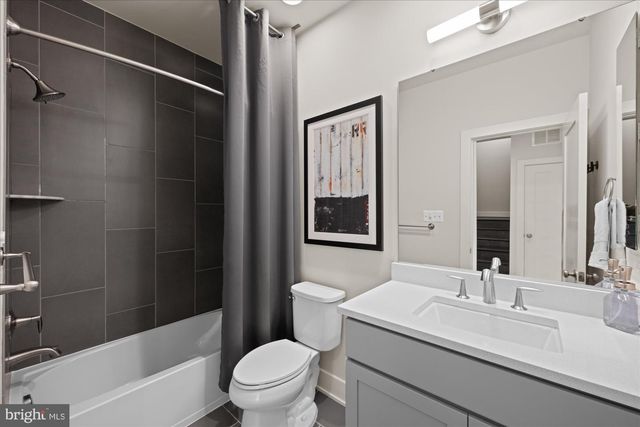 6727 EAMES WAY, Bethesda, MD 20817