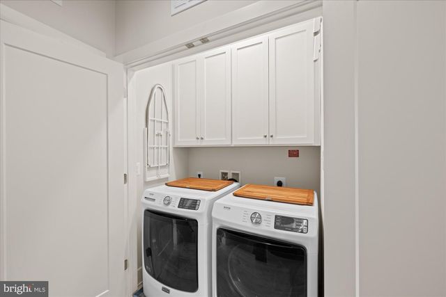 6727 EAMES WAY, Bethesda, MD 20817