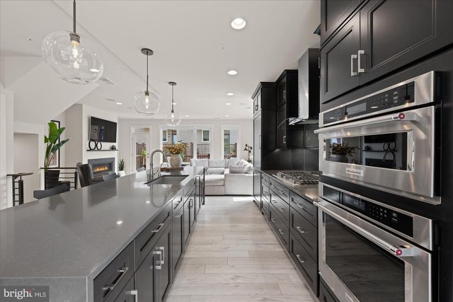 6727 EAMES WAY, Bethesda, MD 20817