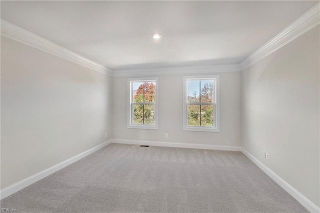 3 Bracewell LN, Yorktown, VA 23692