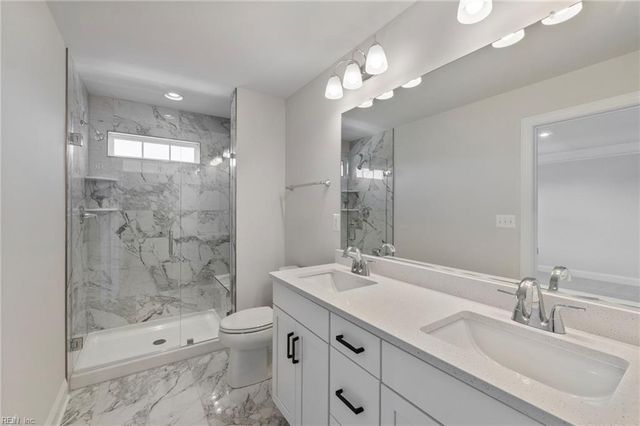 3 Bracewell LN, Yorktown, VA 23692