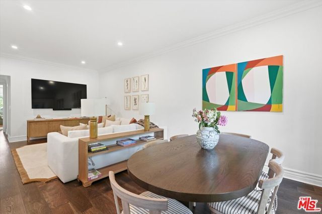 154 S Anita Avenue, Los Angeles, CA 90049