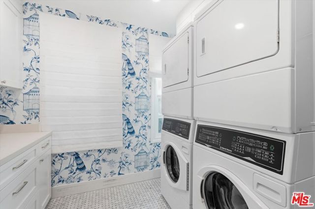 154 S Anita Avenue, Los Angeles, CA 90049