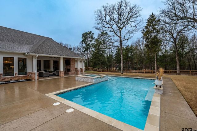 23332 FM 1995, Lindale, TX 75771