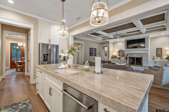 23332 FM 1995, Lindale, TX 75771