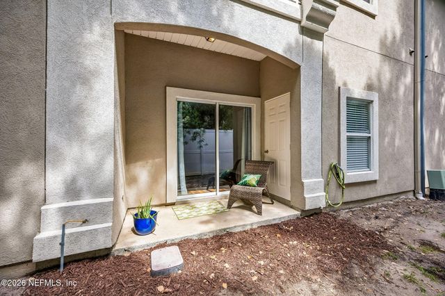 9390 UNDERWING Way 7-2, Jacksonville, FL 32257