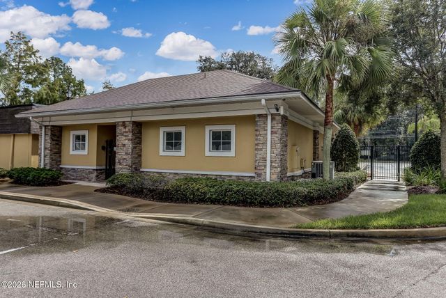 9390 UNDERWING Way 7-2, Jacksonville, FL 32257