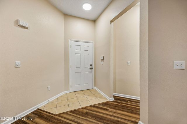 9390 UNDERWING Way 7-2, Jacksonville, FL 32257
