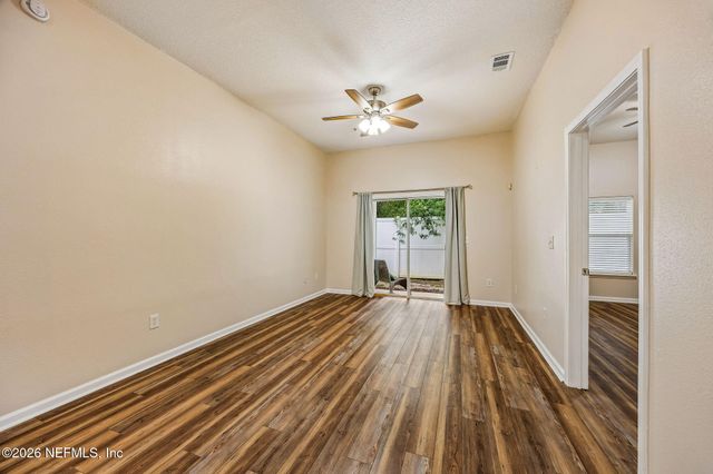 9390 UNDERWING Way 7-2, Jacksonville, FL 32257