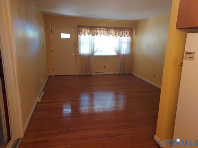 3102 Sherwood Ln, Hopewell, VA 23860