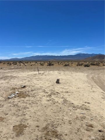 39165 240th Street East, Palmdale, CA 93591