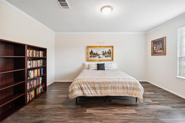 2324 N Amber Ruse Court, Conroe, TX 77304