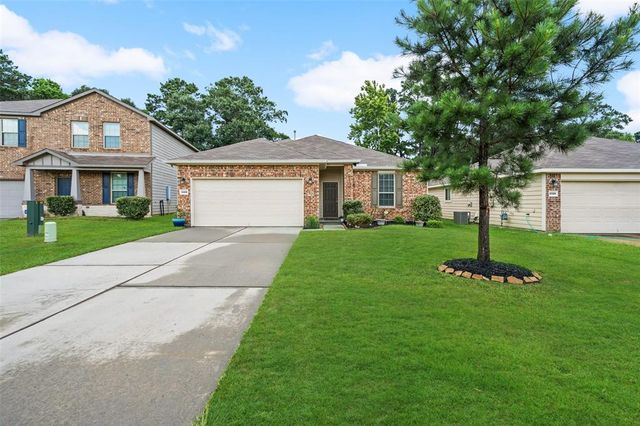 2324 N Amber Ruse Court, Conroe, TX 77304