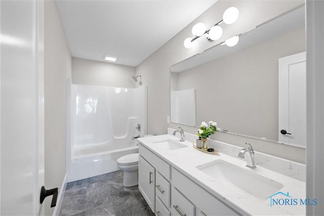 549 Canterbury Boulevard, Perrysburg, OH 43551