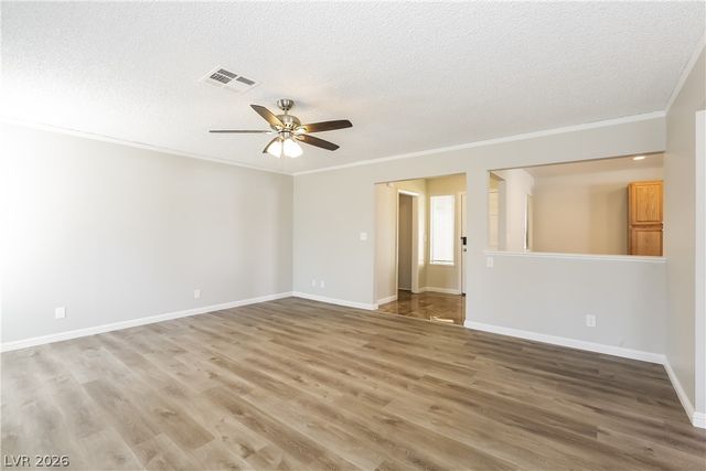 4570 Paseo El Rio Drive, Las Vegas, NV 89121