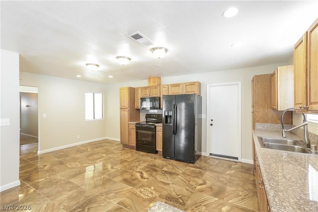 4570 Paseo El Rio Drive, Las Vegas, NV 89121