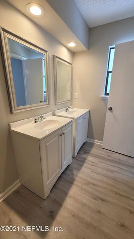 3947 LAURELWOOD Drive, Jacksonville, FL 32257