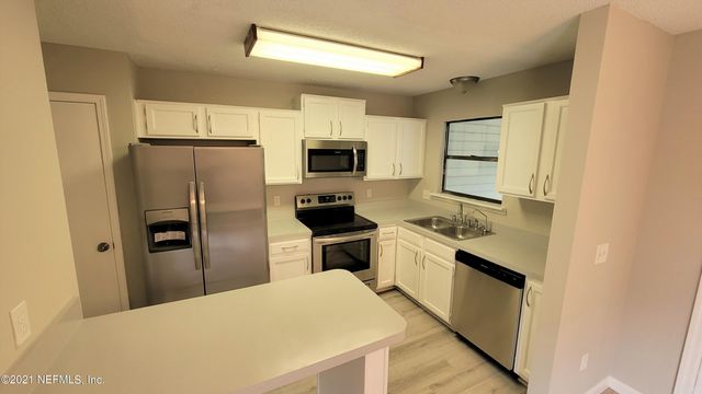 3947 LAURELWOOD Drive, Jacksonville, FL 32257