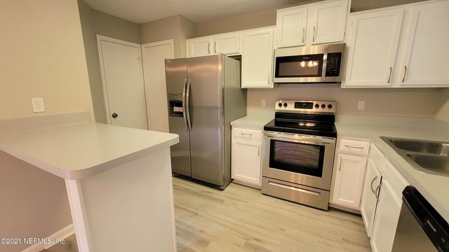 3947 LAURELWOOD Drive, Jacksonville, FL 32257