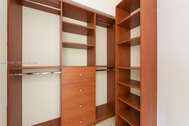 19400 Turnberry Way 1621, Aventura, FL 33180