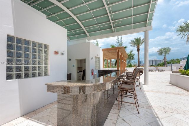 19400 Turnberry Way 1621, Aventura, FL 33180