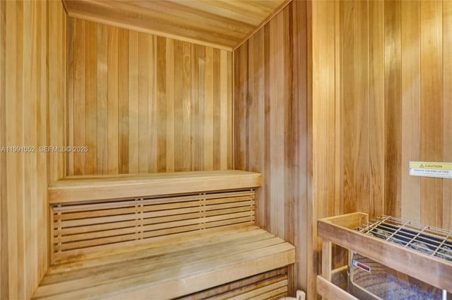 19400 Turnberry Way 1621, Aventura, FL 33180