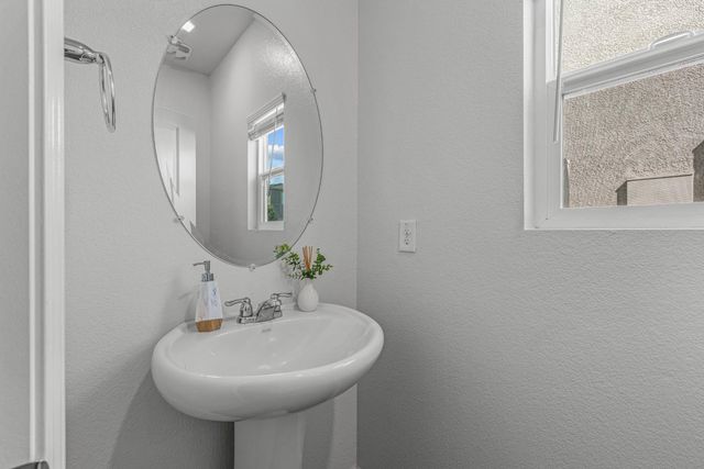 3849 Arborhill Way, Sacramento, CA 95834