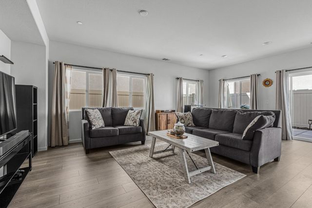 3849 Arborhill Way, Sacramento, CA 95834