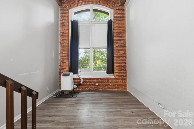 201 S Hoskins Road 219, Charlotte, NC 28208