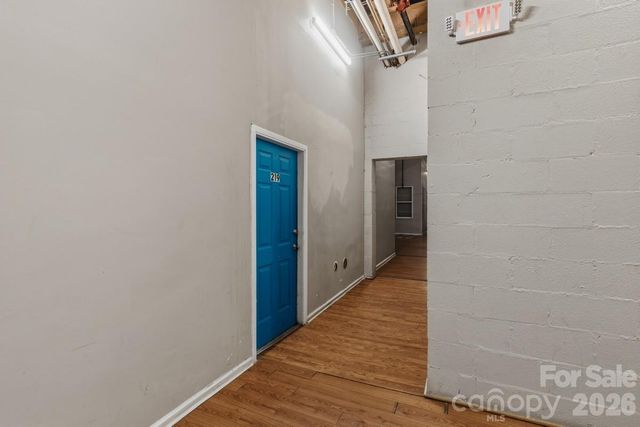 201 S Hoskins Road 219, Charlotte, NC 28208